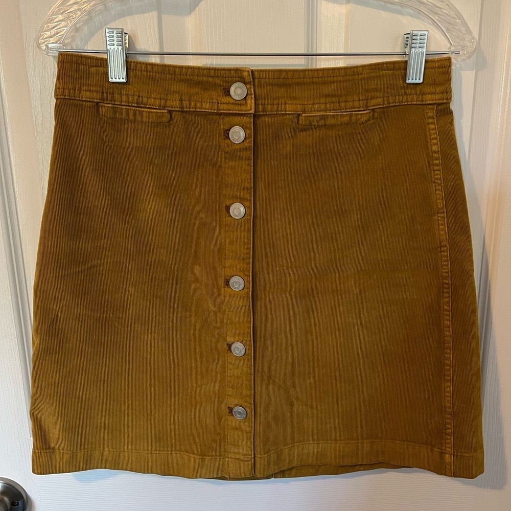 J. Crew Skirt womens Size 28 button Front corduroy gold Mustard. Length 17 1/2”